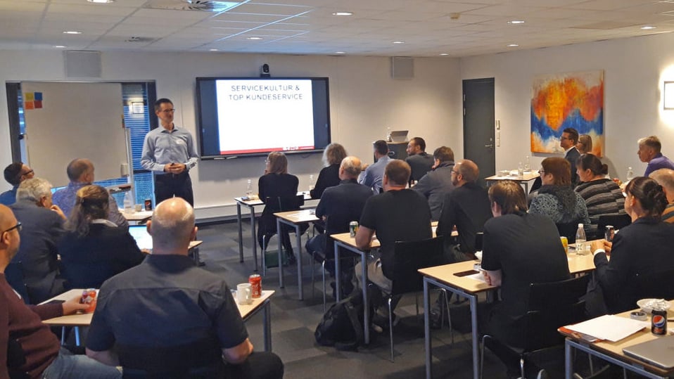 Miralix-education-seminar-om-kundeservice-over-telefonen16-9