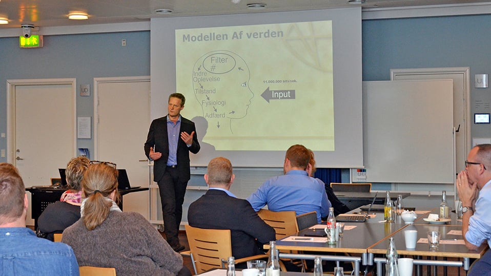 Miralix-education-serminar-om-service-excellence16-9